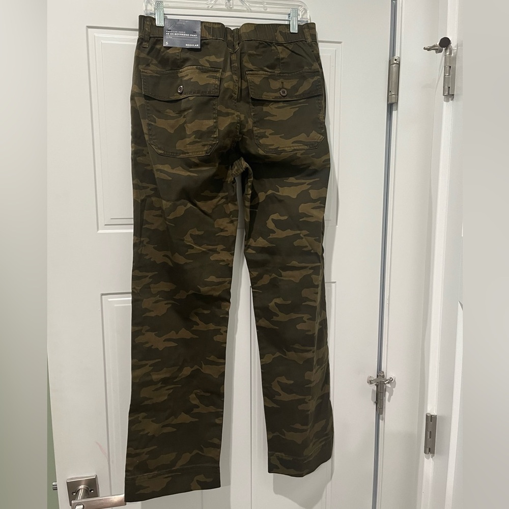AMERICAN EAGLE MISSES EX BOYFRIEND PANTS CARGO PRINT SIZE SMALL NWT! - Picture 5 of 6